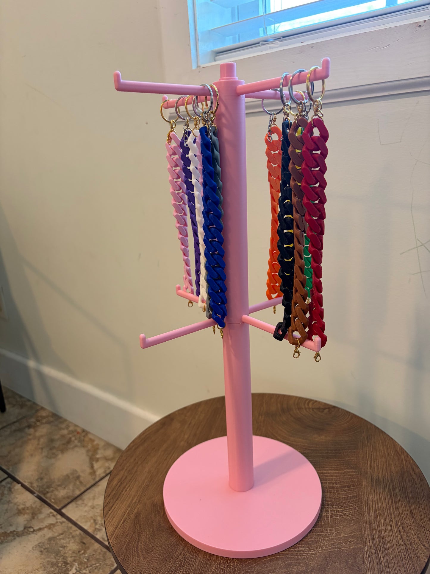 360º Rotating Retail Display Stand for your next Pop up Shop