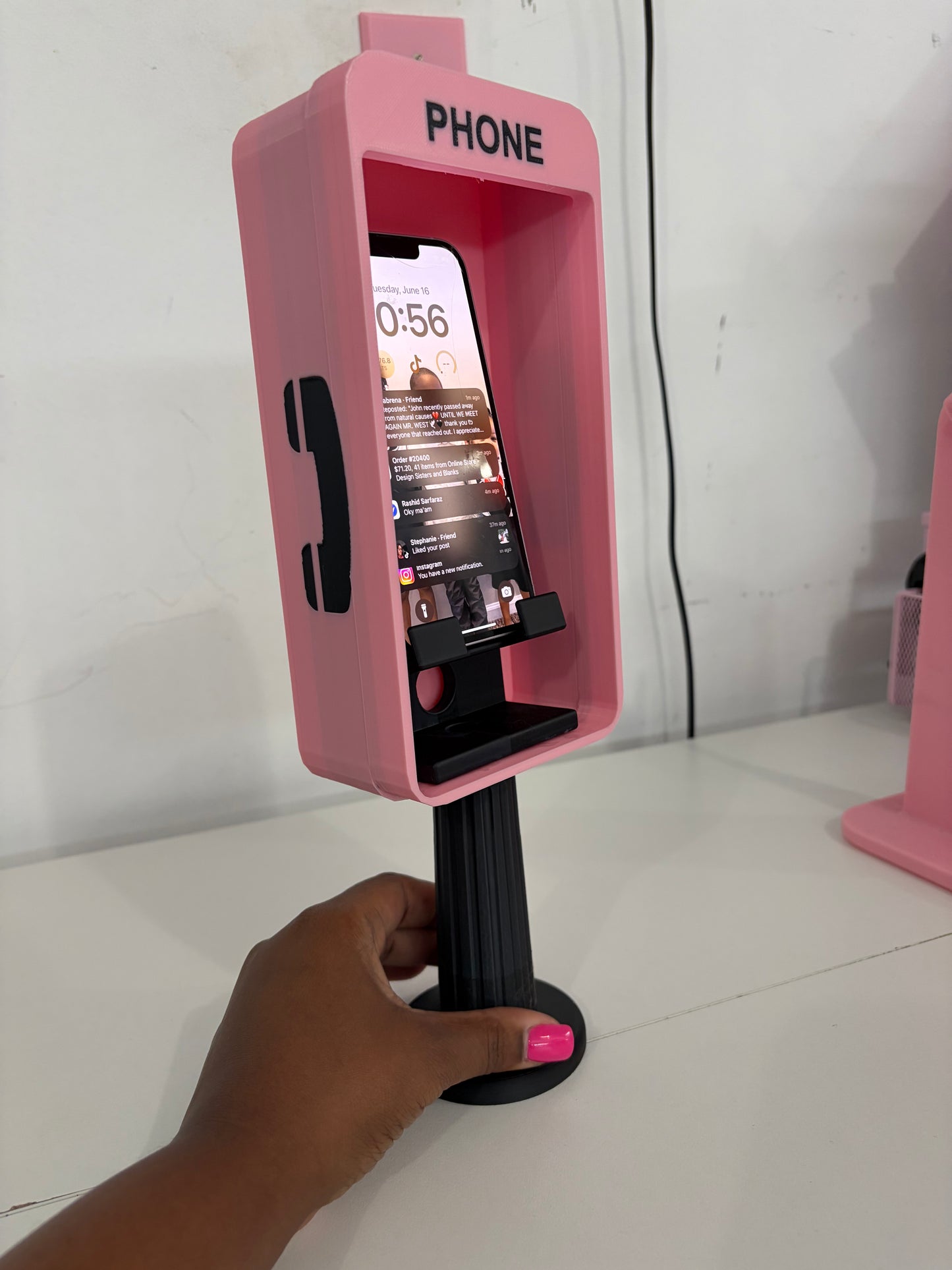 3d Phone Booth Stand